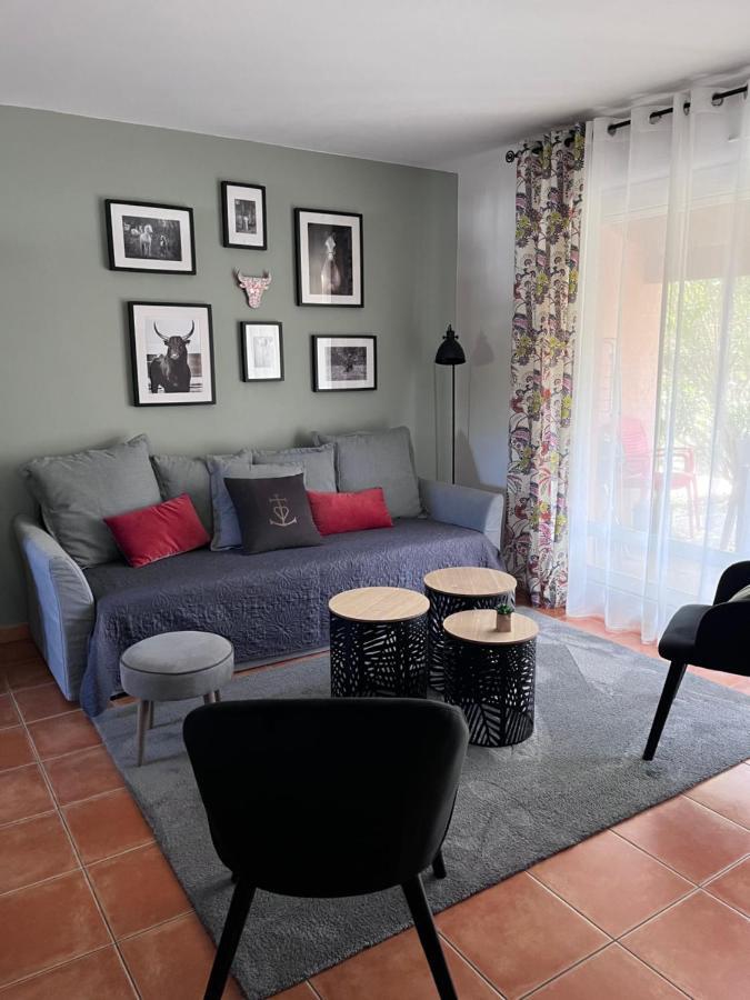 Maison De Vacances Dans Residence Avec Piscine Αρλ Εξωτερικό φωτογραφία