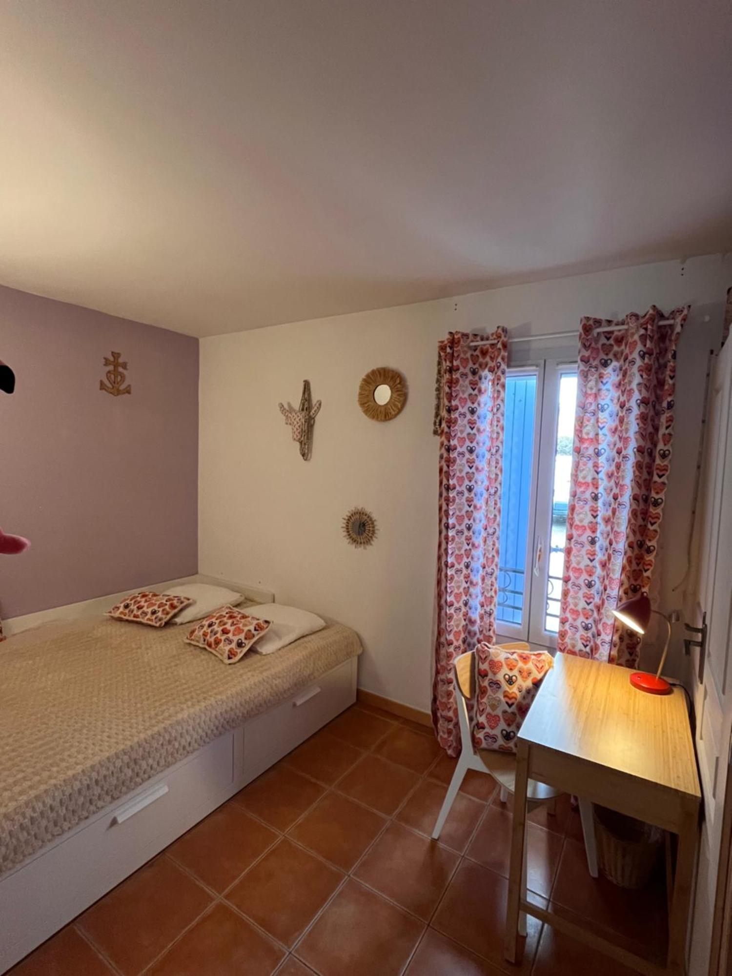 Maison De Vacances Dans Residence Avec Piscine Αρλ Εξωτερικό φωτογραφία